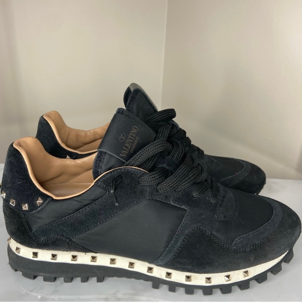Valentino Rockstud Sneakers